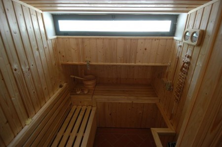 56 - Sauna.JPG